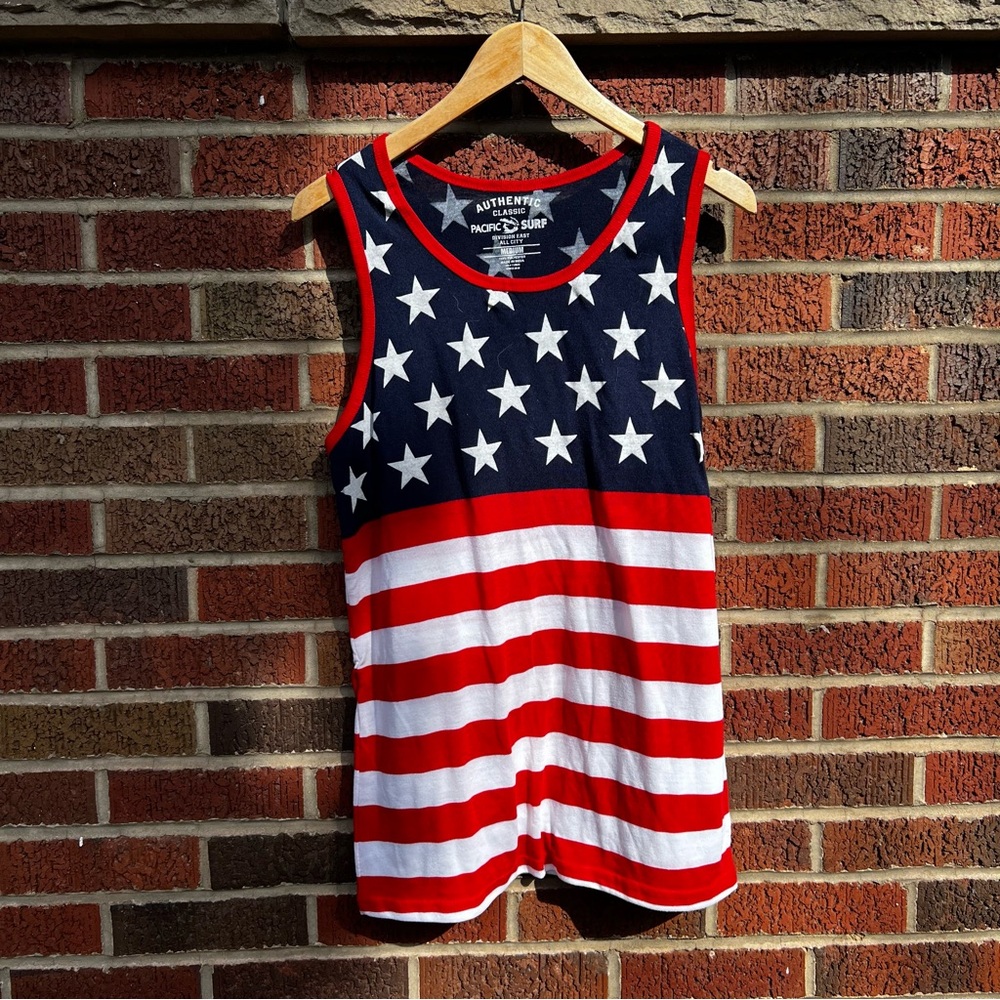 Pacific Surf Red White and Blue American Flag Graphic Tank Top